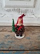 Old pinecone elf with Christmas tree