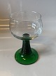 Rømer Rødvinsglas med grøn fod
Højde 13,7 cm