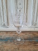 Large glass with etched pattern 19.5 cm.
