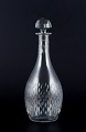 L'Art presents: 
Baccarat, 
France. 
“Harcourt” wine 
decanter in 
faceted cut 
crystal glass.
