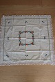 ViKaLi 
presents: 
Old table 
cloth
With 
embroidery in 
colours - made 
by hand
About 100cm x 
96cm
In a good ...