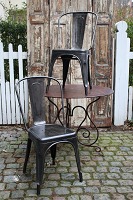 Chairs / stools