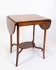 Osted Antik & 
Design 
præsenterer: 
Sidebord 
Med Klapper - 
Mahogni - Dansk 
- 1920erne
Flot stand
