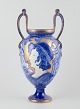 L'Art 
præsenterer: 
Thomas 
Forester & 
Sons, England.
Stor Art 
Nouveau vase 
med to hanke.