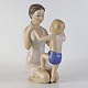 Kinnerup Antik 
& Porcelæn 
præsenterer: 
RC figur
544
Mor med dreng
20 cm