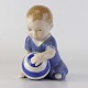 Kinnerup Antik 
& Porcelæn 
præsenterer: 
RC figur
024
lille dreng 
med bold
11 cm