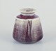 L'Art 
præsenterer: 
John 
Andersson for 
Höganäs.
Unika 
miniature 
keramikvase.