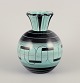 Ilse Claesson 
for Rörstrand.
Stor Art Deco 
vase af 
fajance.