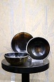 Small horn 
bowls mounted 
with silver rim 
 for caviar. 
...