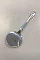 Danam Antik 
presents: 
Horsens 
Silversmithy 
Kent Silver 
Serving Spade