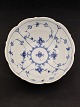 Middelfart 
Antik 
præsenterer: 
Royal 
Copenhagen 
musselmalet 
salatskål No 
191