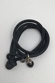 Danam Antik 
præsenterer: 
Ole 
Lynggaard 
Armbånd med 
Sweet Drop 18K 
Guld Onyx 
Brillant 
Vedhæng
