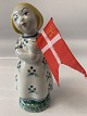 Aluminia figur  år.1941 Lillesøster fajance Børnehjælpsdagsfigurer