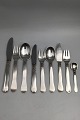 Danam Antik 
præsenterer: 
Georg 
Jensen Sterling 
Sølv Ladby 
Bestik 6 
personer (53 
dele)