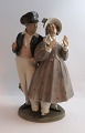 Royal Copenhagen. Porcelænsfigur. Hans & Trine. Model 1783. Højde 24 cm. (2 
sortering)