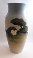 Royal 
Copenhagen. 
Porzellanvase 
mit Bauernhaus. 
Modell ...