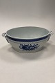 Danam Antik 
præsenterer: 
Royal 
Copenhagen Blå 
Tranquebar Oval 
Terrin uden låg 
No. 920