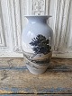 Royal Copenhagen stor vase dekoreret med landskabs motiv no. 2873/2983 - 38 cm.