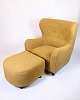 Lænestol med skammel - Overpolstret - Mønstret gult stof - Sorte ben - Dansk 
Design - Stil Af 1940