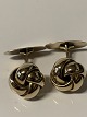 Antik Huset 
presents: 
Cufflinks, 
Knot in 14 
carat gold.
Diameter 12.72 
mm.