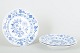 Meissen
3 tallerkener, 
“Løgmønstret”, 
tidligt 
1900-tal.