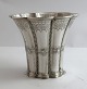 Svend Toxværd. 
Sterling 
Margrethebæger 
(925). Højde 
9,5 cm.