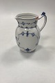 Danam Antik 
presents: 
Royal 
Copenhagen Blue 
Fluted Plain 
Milk Pitcher 
No. 450
