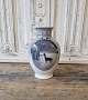 Karstens Antik 
præsenterer: 
Royal 
Copenhagen Jule 
vase 1922 
dekoreret med 
dådyr