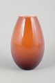 L'Art præsenterer: Peter Svarrer for Holmegaard“Cocoon” Vase, 20. århundrede.