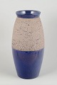 L'Art præsenterer: Mari Simmulson for Upsala Ekeby“Atoll” vase, 1960’erne.