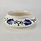Kinnerup Antik & Porcelæn præsenterer: Aluminia skål 317Blå cenerarier