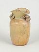 L'Art præsenterer: Arne Bang, vase med blade.