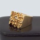 Large signet ring in 14k gold with diamond
