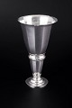 L'Art præsenterer: Johan Rohde for Georg Jensen, art deco vase.
