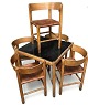 Lundin Antique præsenterer: Vintage Mogens Lassen Corner Chairs med tilhørende bord.Flere stole og borde er ...