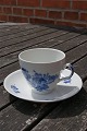 Antikkram præsenterer: Blå Blomst Flettet porcelæn. Sæt kaffekopper nr. 8261. TILBUD PÅ FLERE.