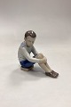 Danam Antik præsenterer: Bing og Grøndahl Figur - Dreng på Bøger / Skoleferie No. 1742