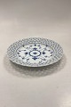 Danam Antik præsenterer: Royal Copenhagen Musselmalet Helblonde Tallerken No. 638