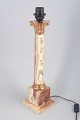 L'Art præsenterer: Stor italiensk alabast bordlampe.