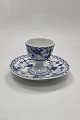 Danam Antik præsenterer: Royal Copenhagen Musselmalet Halvblonde Æggebæger med fast fod No. 543
