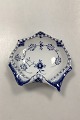 Danam Antik præsenterer: Royal Copenhagen Musselmalet Helblonde Muslingeskål / Asiet No. 1074
