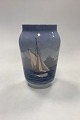Danam Antik præsenterer: Royal Copenhagen Art Nouveau Vase med skibsmotiv No. 2842/3604