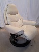 Antik Pjot præsenterer: Stresslesslænestol kr. 1250,-