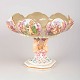 L'Art præsenterer: Capodimonte, stor majolikaopsats.