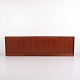 Osted Antik & Design præsenterer: Lang Lav Skænk i Teak Mid Century Modern fra 1960'erne
