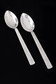 L'Art præsenterer: Georg Jensen Bernadotte, to dessertskeer.