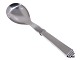 Antik K præsenterer: Georg Jensen Pyramide sterling sølvLille serveringsske 15,5 cm.