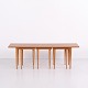 Osted Antik & Design præsenterer: Kurt Østervig Sæt af Indskudsborde i Eg og Teak fra 1960’erne