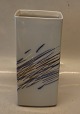 Klosterkælderen præsenterer: 22784 Kgl. Vase 23 x 10,5 cm Ivan Weiss 1984 Kongelig Dansk Porcelæn