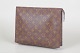 L'Art præsenterer: Louis Vuitton pochette.